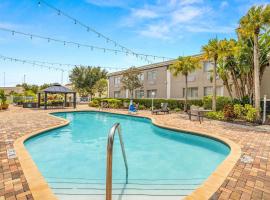 Quality Inn & Suites Tampa-Ybor City，位于坦帕的酒店