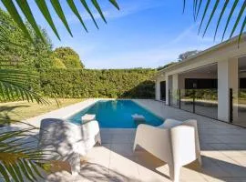 Buderim Mountaintop Retreat With Pool