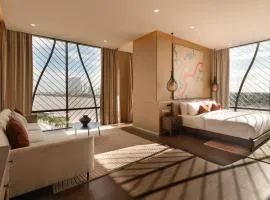 SOMA HOTEL Riverside