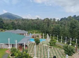 AppleLand City Athirapilly