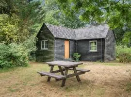 Lodge in New Forest with garden