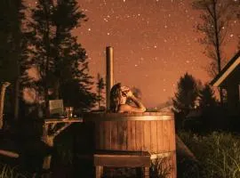 Beautiful Eco-Retreat with Hot-Tub and Breathtaking Countryside Views Geraldine Downs, Canterbury