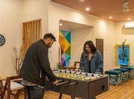 The Hosteller Rishikesh, Upper Tapovan，位于瑞诗凯诗的宠物友好酒店