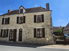Family or friends getaway in Lureuil 5 bedrooms terrace air condition