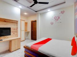 Hotel O Holiday Prime，位于那格浦尔的酒店