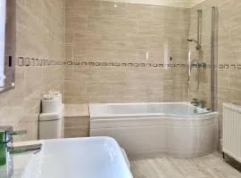 Maple 14 Hot Tub