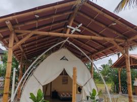 Glamping Delux!，位于Muisne的酒店