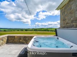 Woodside, Get away with Hot Tub, near Fraserburgh，位于Strichen的酒店