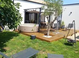 Zéphyr - Maison 3 Chambres avec jacuzzi - Proche aéroport et Nantes