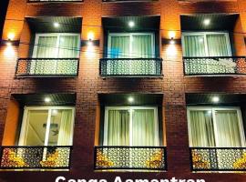 Hotel Ganga Aamantran，位于哈里瓦的酒店