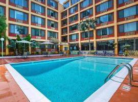 Quality Inn & Suites Montebello - Los Angeles，位于蒙特贝罗的酒店