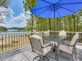 Boat, Fish and Unwind Waterfront Gem in Pocono Mtns