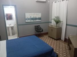 Hotel Be House，位于巴拿马城Albrook Marcos A. Gelabert International Airport - PAC附近的酒店