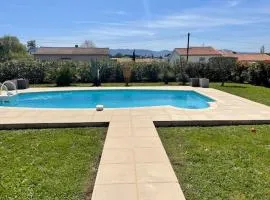 Villa in Vidauban with Pool & Vineyards Nearby