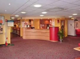 拉昂宜必思酒店