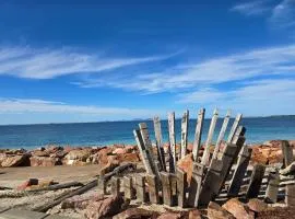 Esperance Break Away