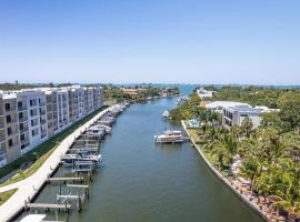Luxury Condo on Sarasota Bay - Minutes for Downtown, Airport, Siesta and Lido Beach，位于萨拉索塔的酒店