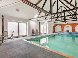The Retreat - Uk48231