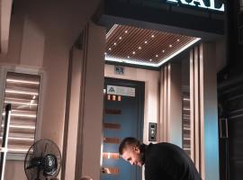 Hotel Astral，位于沙巴茨的酒店