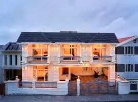 King Palace Ooty by VOYE HOMES