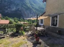 Maison au calme avec vue sur montagne