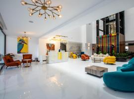 Kingfisher Nest Hotel Suites- Westlands, Near Sarit Center，位于内罗毕的酒店
