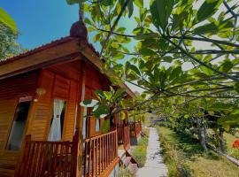 Nora Cottage，位于Sampalan的酒店