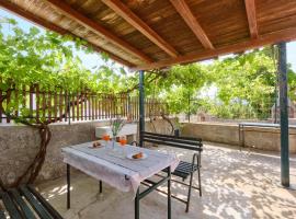 Nice Apartment In Stivan，位于Štivan的酒店