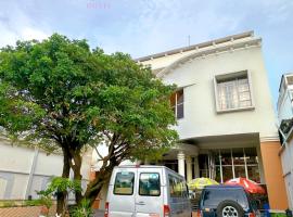 Khách Sạn Thảo Anh，位于Kon Rung (1)的酒店