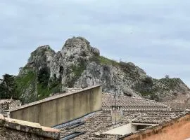 Cozy 60M T4 duplex avec terrasse rooftop