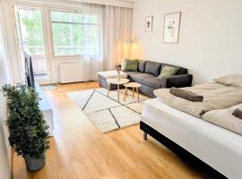 Nice and cozy city apartment, free parking，位于凯米的酒店