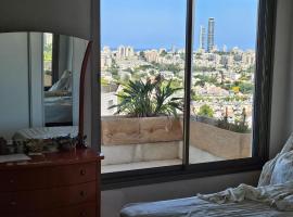 Holon Guest House Private Rooms，位于霍隆的酒店