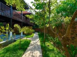 Roya Khmer House