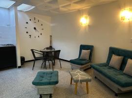 Apartamentos FM 205，位于Líbano的酒店