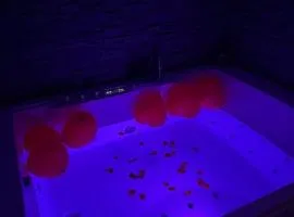 Jungle suite romantic - private Jacuzzi -