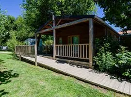 Chalet PMR avec Terrasse - 4 Pers, 2 Chambres - API-1-52-596