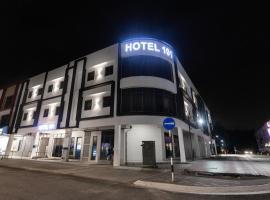 Hotel 101 Permas Jaya，位于新山实里达机场 - XSP附近的酒店