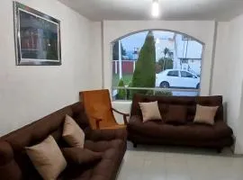 Casa de descanso, negocios, nin̈os, mascota, facturamos