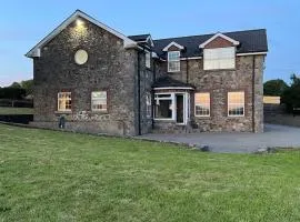 Stone House , Boyne Valley Views