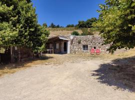 Le Relais Provençal，位于Barret-de-Lioure的酒店