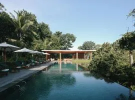 Sanglung Villas & Suites