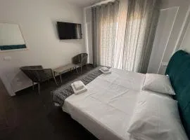 TRIUMPH rooms and apartment