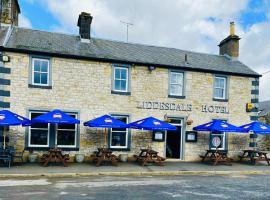 The Liddesdale Hotel，位于Newcastleton的酒店