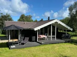Idyllic Cabin close to Beach & Amazing Nature