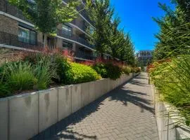 Modern beautiful apartment close to the center