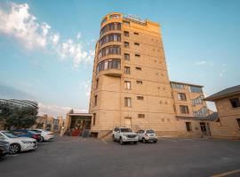 Cornerche Baku Hotel，位于巴库盖达尔·阿利耶夫国际机场 - GYD附近的酒店