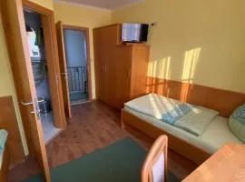 Gästehaus zwei Einzelbetten Nähe Krems an der Donau