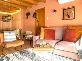 Apartament familiar de luxe i balcó amb vistes by RURAL D'ÀNEU