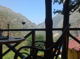 Gveleti Mountain Lodges Kazbegi，位于Gveleti的酒店