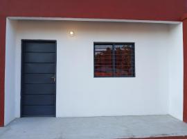 Residencial Lapacho，位于Luque的酒店